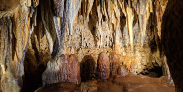 KONG LOR CAVE