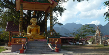 VANG VIENG